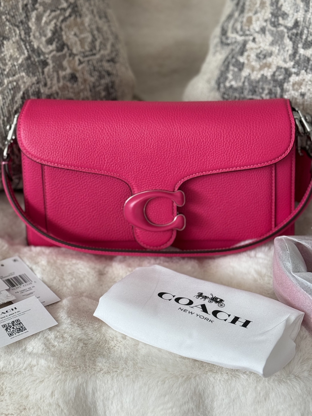 🌷 AUTH Coach Dragonfruit CH735 Fuchsia Pink Leather Tabby 26  Handbag Bag - Picture 2 of 16
